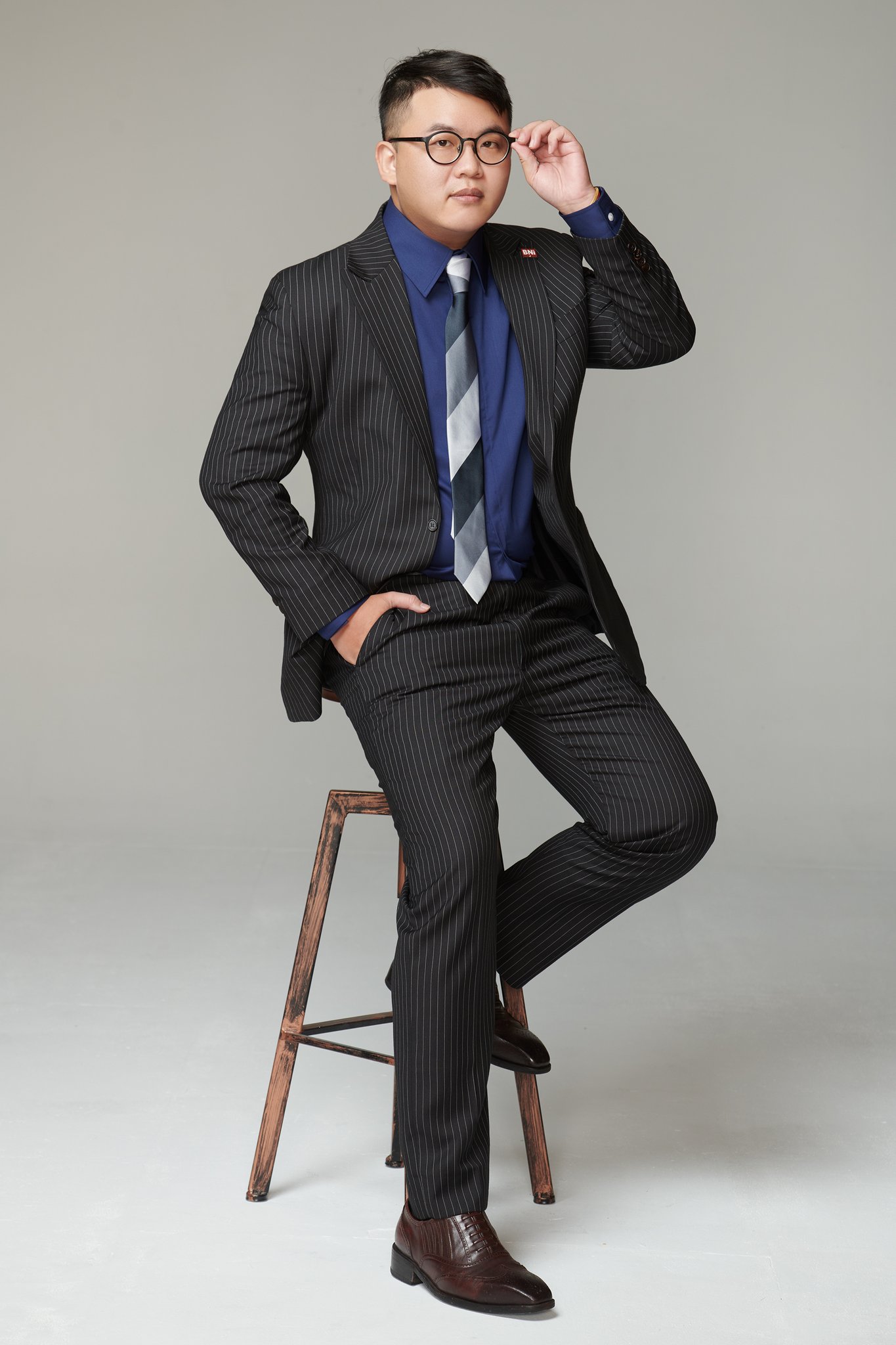 台北西裝訂製推薦 商務西裝量身訂做