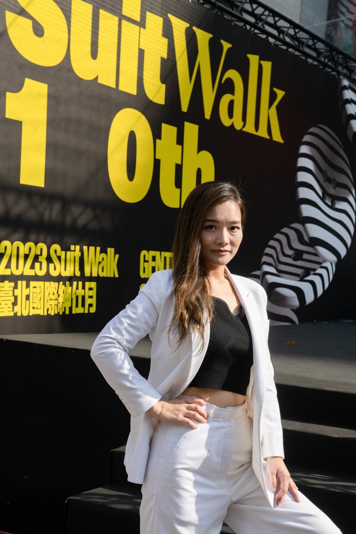 女性西裝套裝訂製 你需要注意西裝外套、西裝褲的要點 完美女西裝穿搭