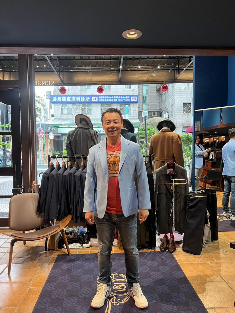父親節特惠 Senseman襯衫買一送一 老爸帥氣領帶重拾風采 西裝訂製另有優惠