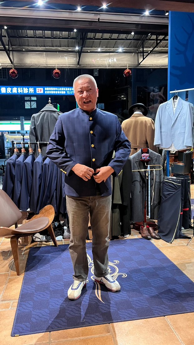 父親節特惠 Senseman襯衫買一送一 老爸帥氣領帶重拾風采 西裝訂製另有優惠