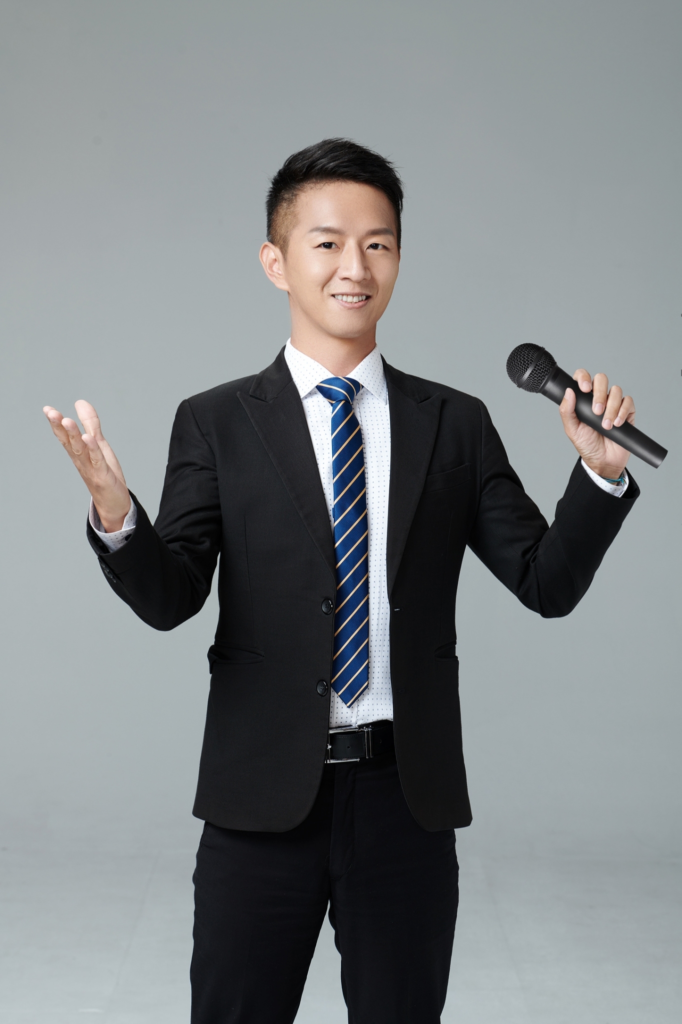 台北西裝租借服務 結婚新人、伴郎 要挑選和藝人明星經常合作的Senseman