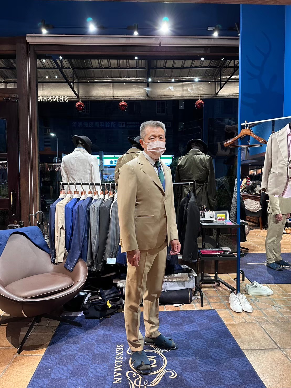 給父親最好的禮物 打造專屬訂製西裝 讓他帥氣依然不減當年